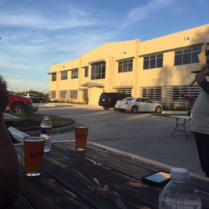 Beer-Chronicle-Houston-Craft-Beer-Review-spindle-tap-brewery-outside