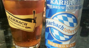 beer-chronicle-houston-craft-beer-review-featured-karbach-karbochtoberfest-blue-white-cans-with-yellow-plastic-topper-packaging