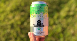 Beer-Chronicle-Houston-Beer-8th-wonder-astroturf-can-art