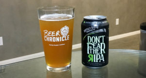 Beer-Chronicle-Houston-Craft-Beer-Review-Buffalo-Bayou-Dont-Fear-The-RIPA-Full-Pint-Glass-Next-To-Can