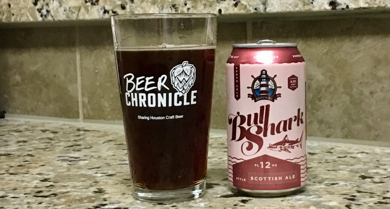 Beer-Chronicle-Houston-Craft-Beer-Review-Galveston-Bay-Beer-Bull-Shark-Pint-Glass-Next-To-Can