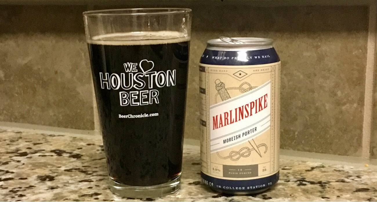 Beer-Chronicle-Houston-Craft-Beer-Review-New-Republic-Marlinspike-Pint-Glass-of-Beer-Next-To-Can
