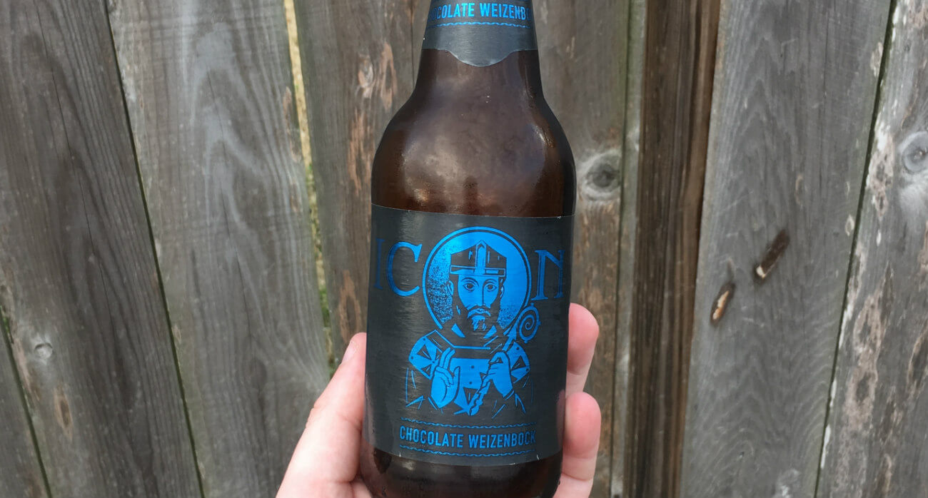Beer-Chronicle-Houston-Craft-Beer-Review-Saint-Arnold-Icon-Blue-Chocolate-Weizenbock-Bottle-In-Hand