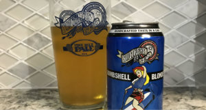 beer-chronicle-houston-craft-beer-review-souther-star-bombshell-blonde-pint-glass-with-beer-next-to-can