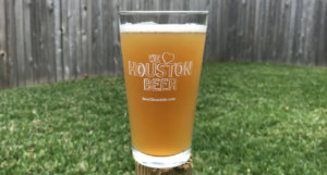 Beer-Chronicle-Houston-Craft-Beer-Review-Wheez-The-Juice-Beer-In-Pint-Glass-Outside