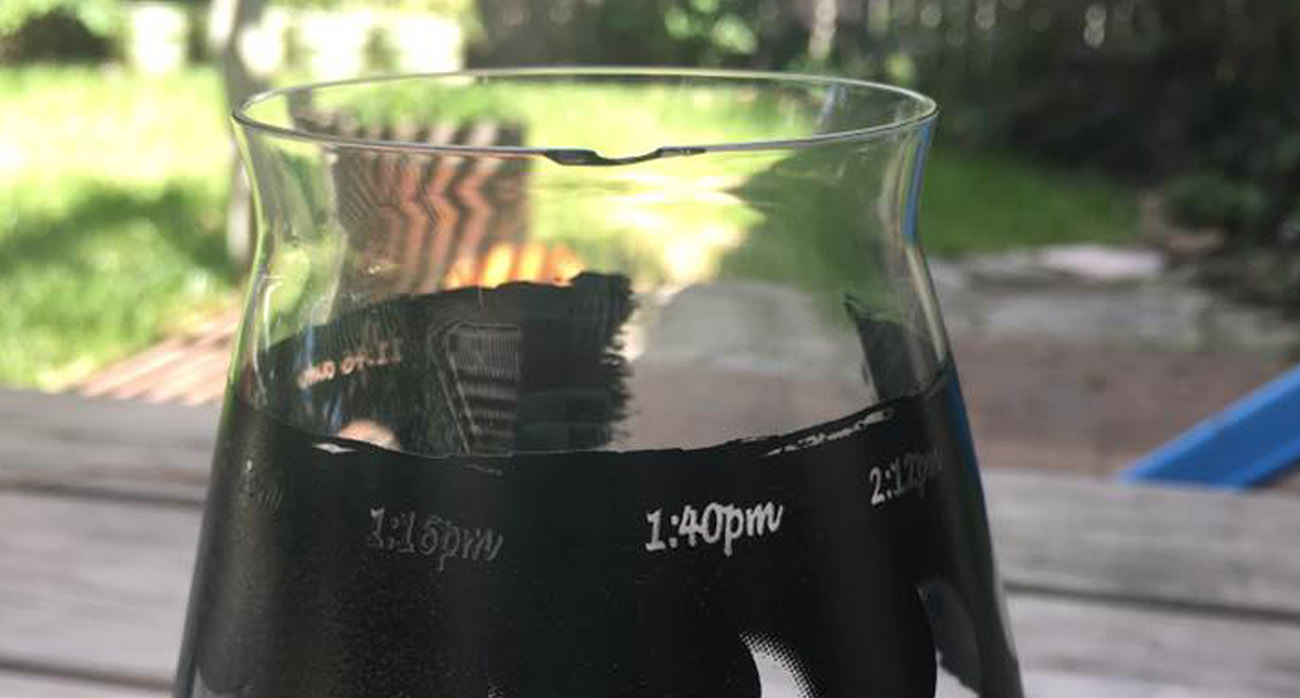 Beer-Chronicle-Houston-Craft-Beer-baa-baa-eclipse-glass-chipped-teku