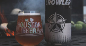 Beer-Chronicle-Houston-Senate-ave-smokeshow-jalapeno-blonde_0002_-houston-skyline-beer-glass