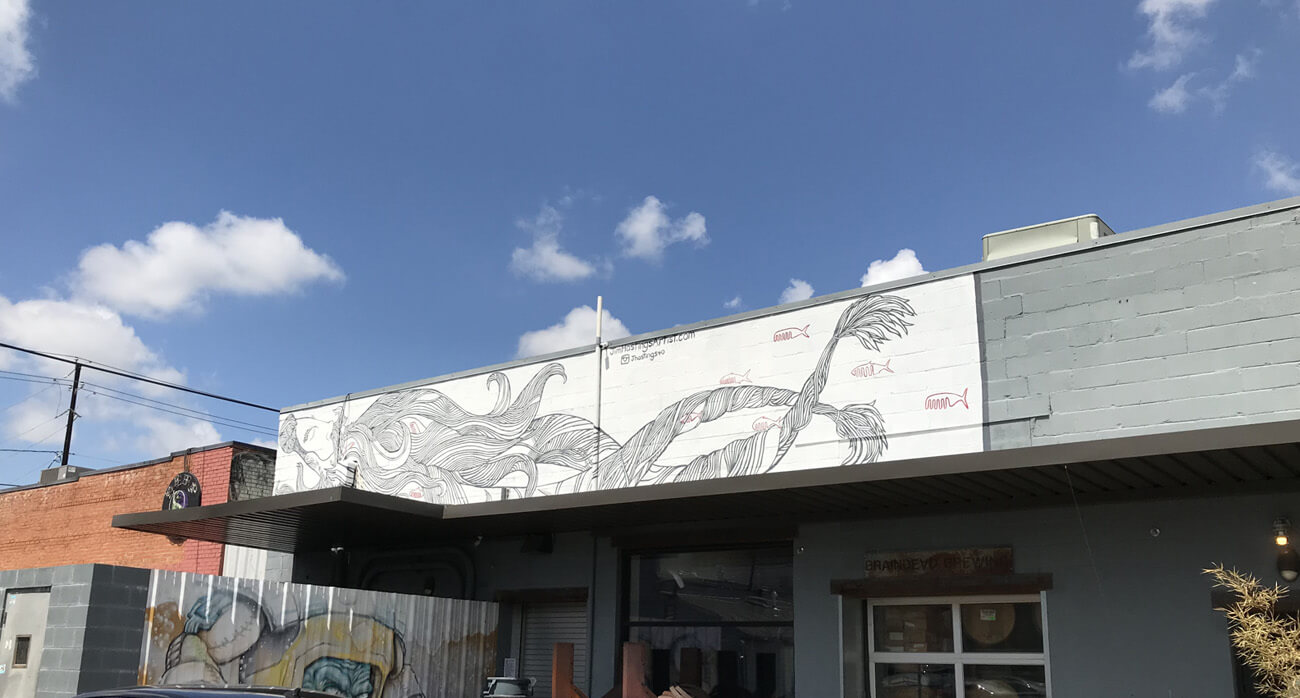 Beer-Chronicle-Houston-braindead-brewing-patio-mural