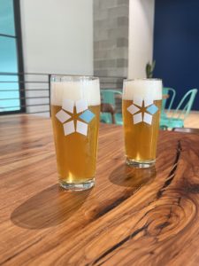 Beer-Chronicle-Houston-Frost-Town-Brewing-brewers-table-beers