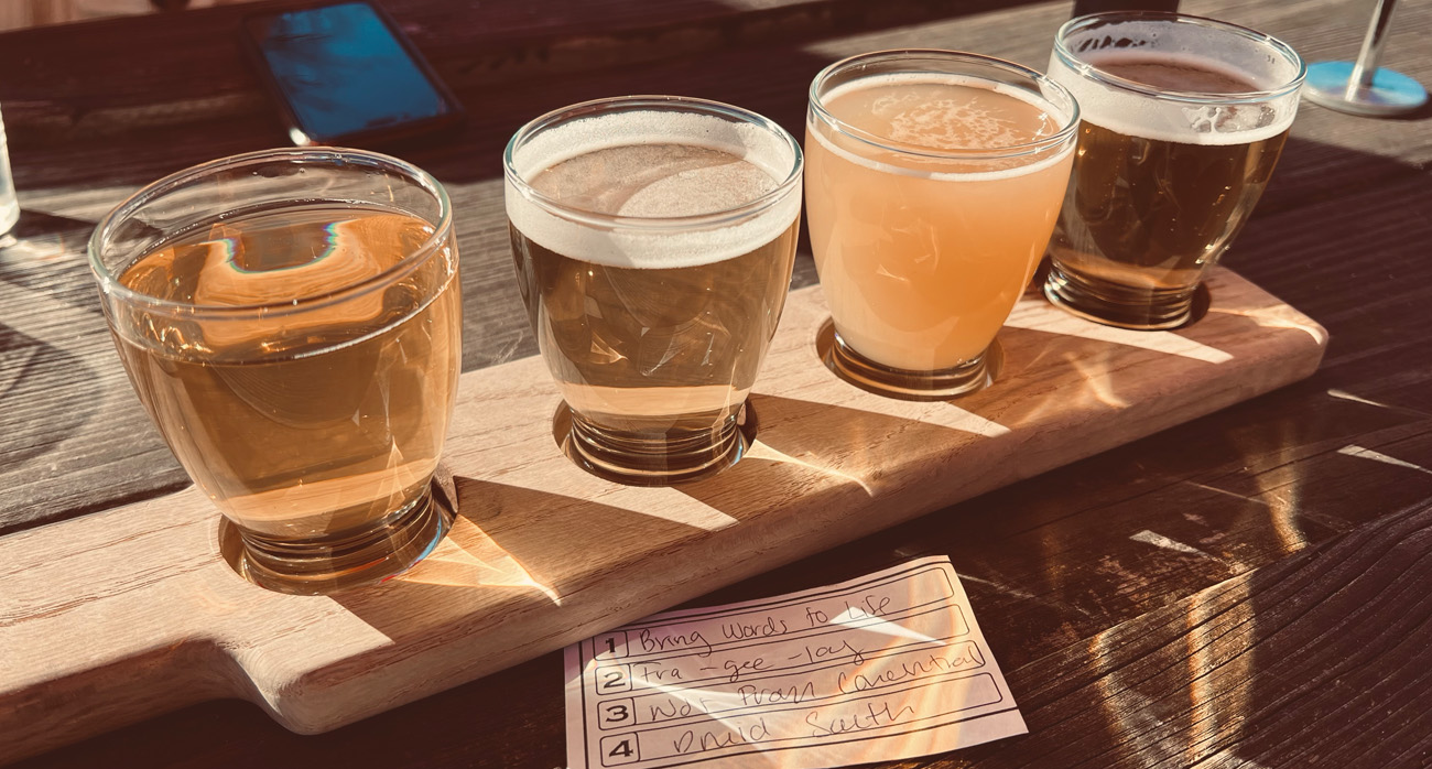 beer-chronicle-houston-heist-brewery-and-barrel-arts-flight