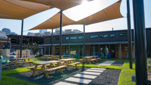 Beer-Chronicle-Houston-Frost-Town-Brewing-outdoor-space